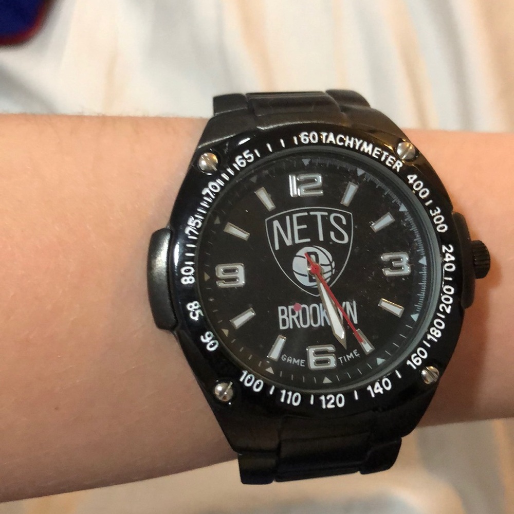 Watch - Picture 2 of 2